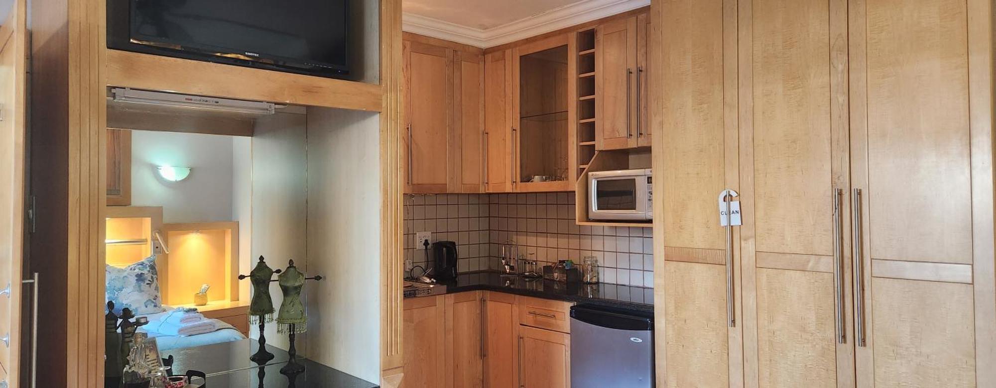 The Wooden Leg Guesthouse Kleinmond Dış mekan fotoğraf